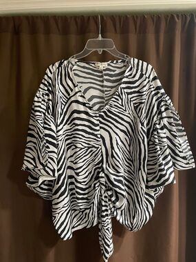 Umgee Black & White Zebra-Print V-Neck Tie-Front Blouse
